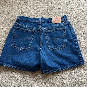 Levi’s Classic Jean Shorts